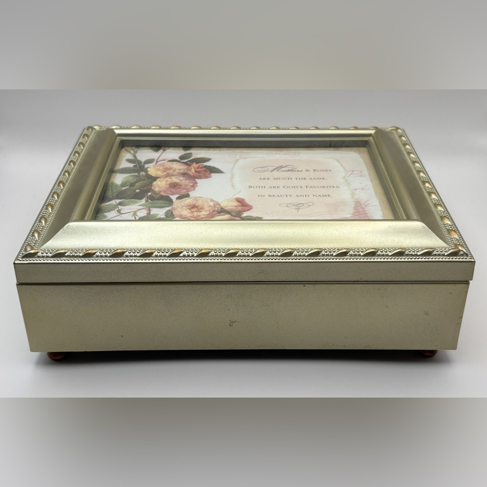 Beautiful Mother-themed Jewelry/Music Box with Swappable Picture Frame - Picture 6 of 13